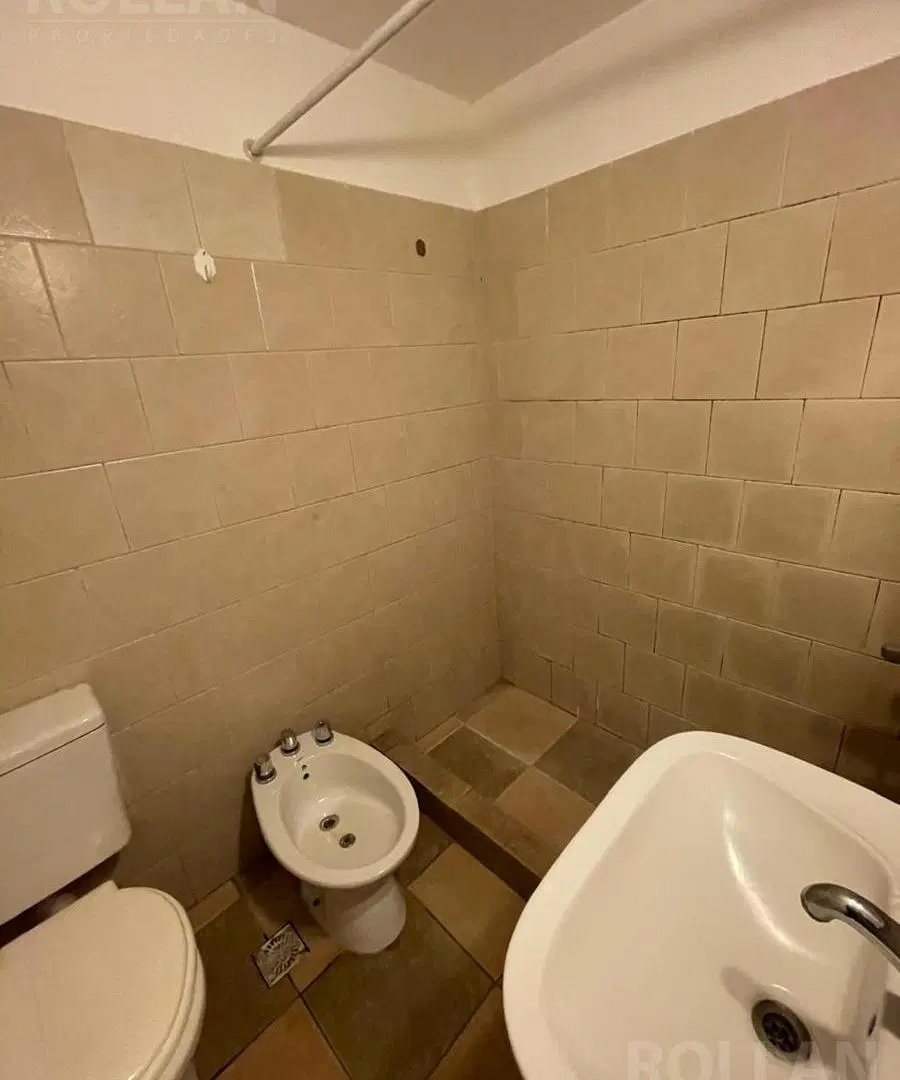 departamento de 2 ambientes en Carapachay!!! 3
