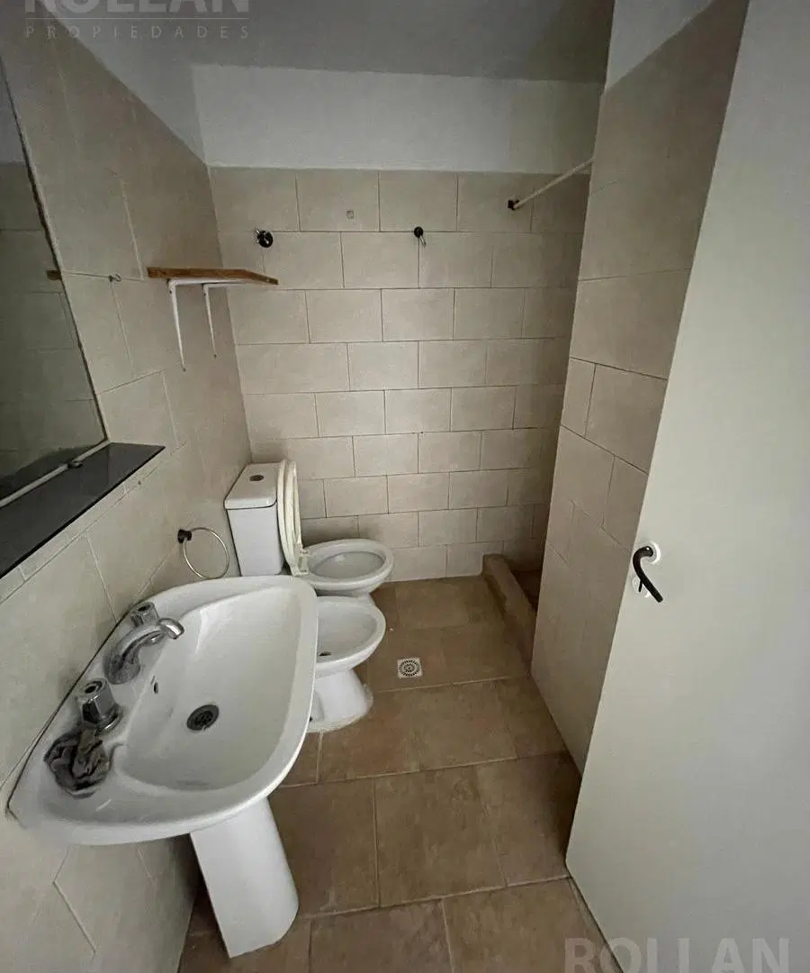 ALQUILER DEPTO 2 AMBIENTES EN CARAPACHAY 2