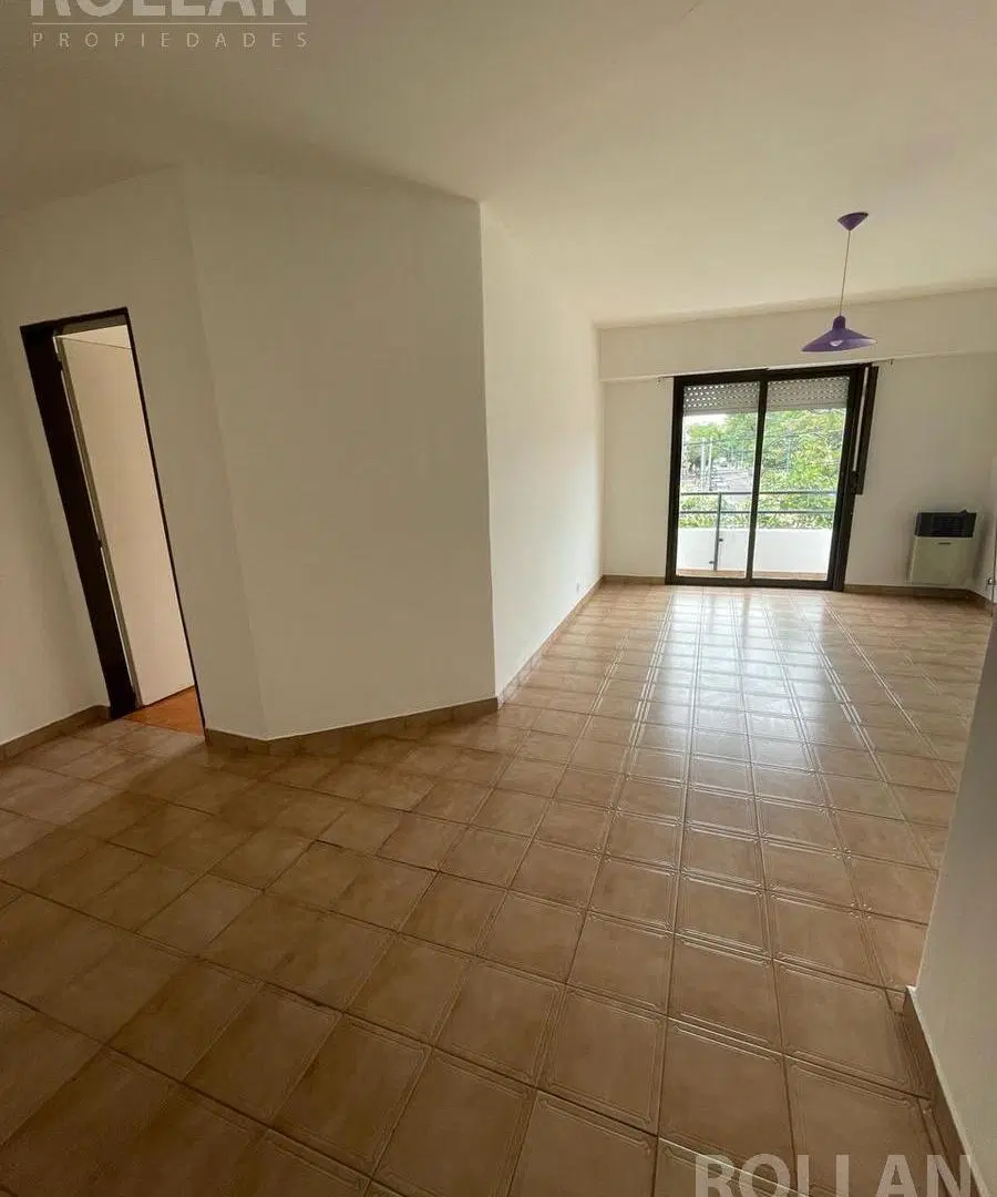 ALQUILER DEPARTAMENTO DE 3 AMBIENTES EN CARAPACHAY CENTRO COMERCIAL 4