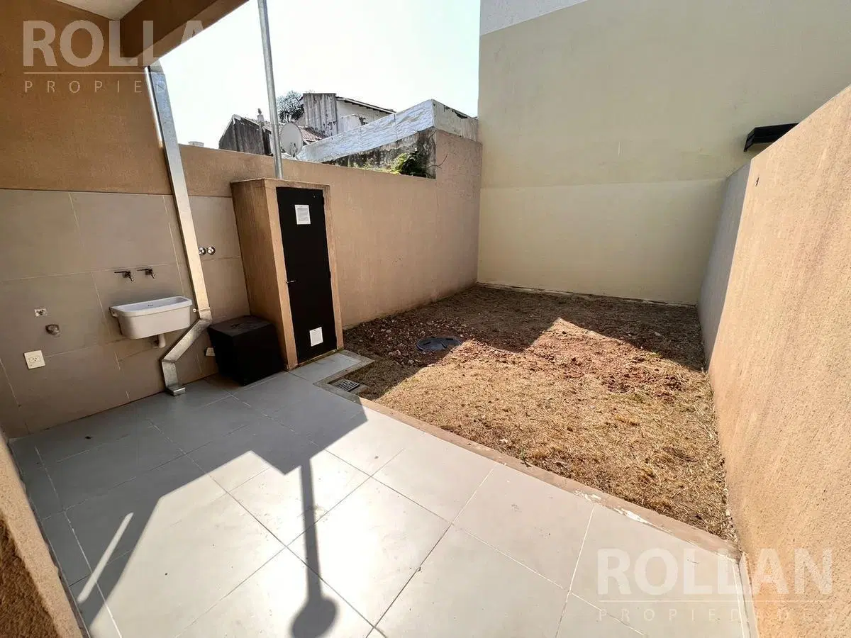 ALQUILER BUEN CHALET 4 AMBIENTES EN CARAPACHAY CON COCHERA Y PATIO 5