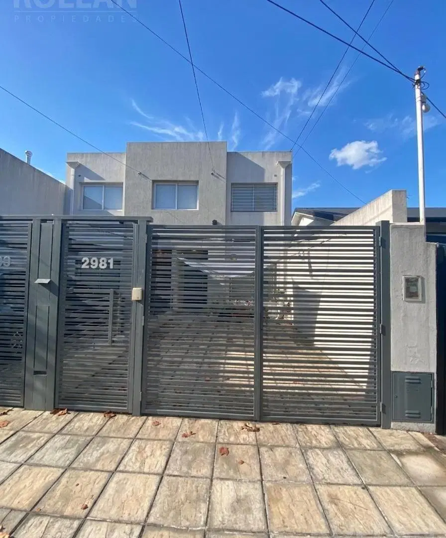 IMPERDIBLE DUPLEX MODERNO 4 AMB CON JARDIN 2