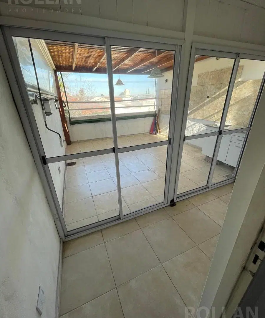 PH en planta alta de 4 Ambientes con terraza Propia 5