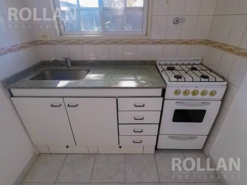 Foto de Hermoso chalet duplex de 2 amb. en alquiler en Villa Adelina!!, imagen 5