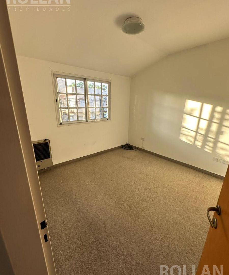 Foto de Hermoso chalet duplex de 2 amb. en alquiler en Villa Adelina!!, imagen 1