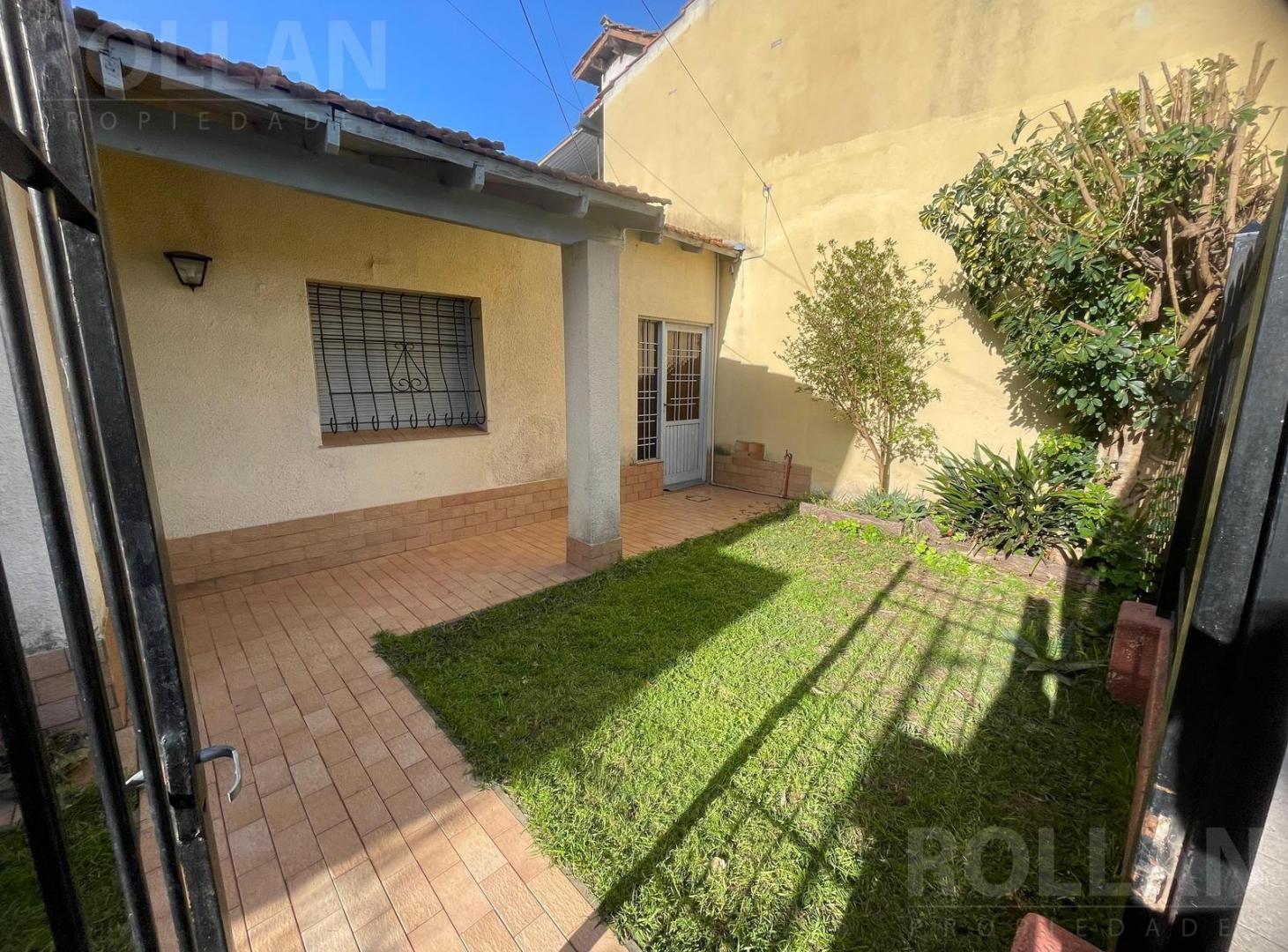 Foto de VENTA EXCELENTE CASA EN PLATA BAJA SOBRE LOTE PROPIO DE 3 AMBIENTES CON, imagen 3
