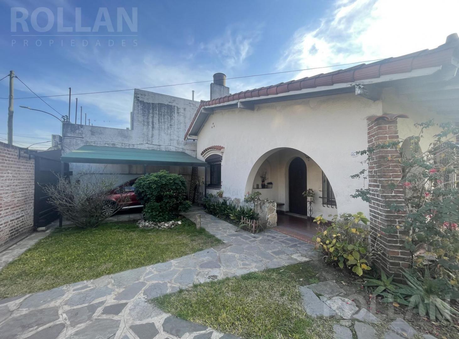 Foto de Casa de 4 amb. en Venta en Munro, imagen 3