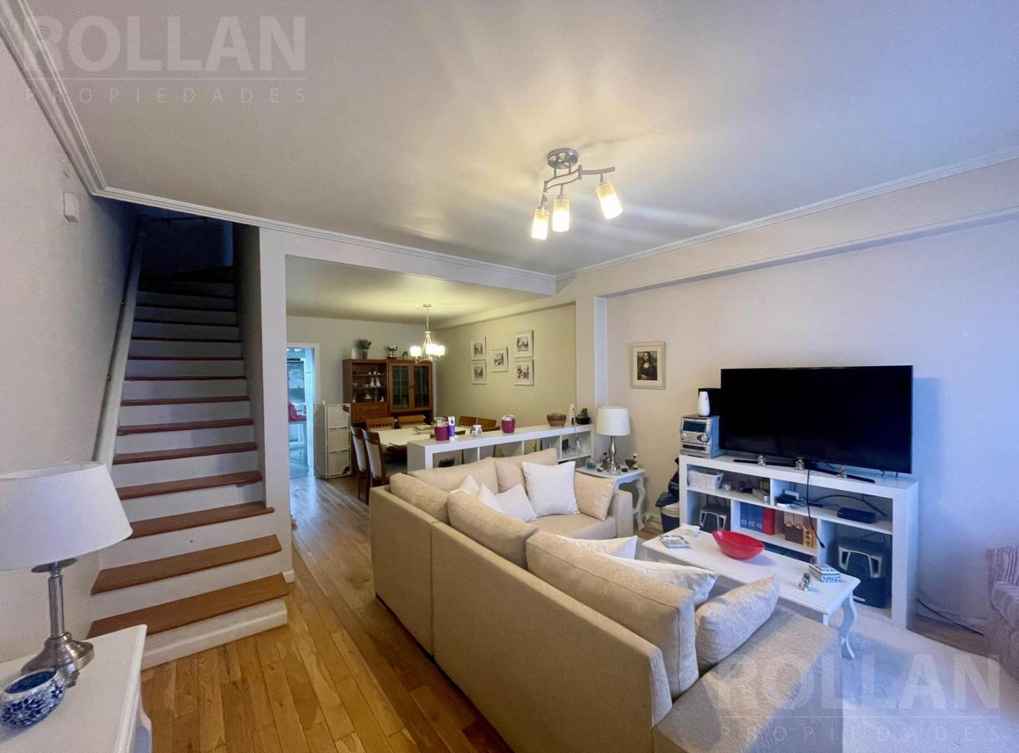 Foto de Venta casa de 5 amb en Carapachay, imagen 3