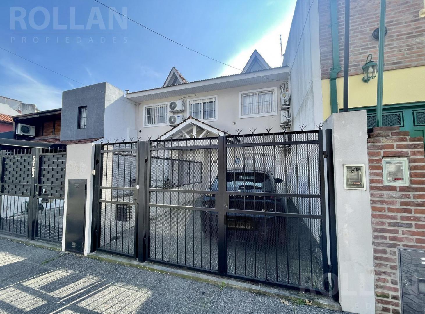 Foto de Venta casa de 5 amb en Carapachay, imagen 2
