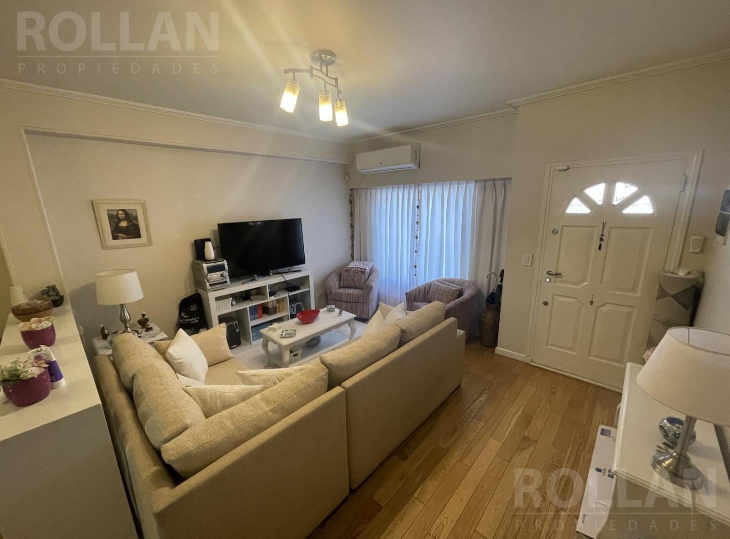 Foto de Venta casa de 5 amb en Carapachay, imagen 1