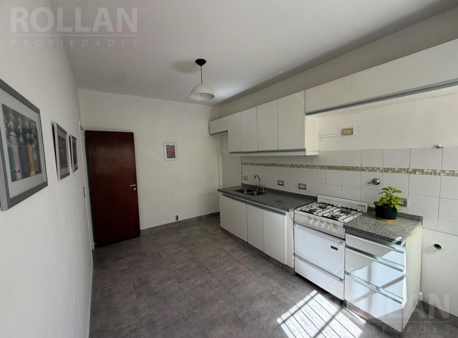 Foto de VENTA CHALET DUPLEX DE 3 AMBIENTES EN MUNRO EXCELENTE UBICACION CERCANO, imagen 5