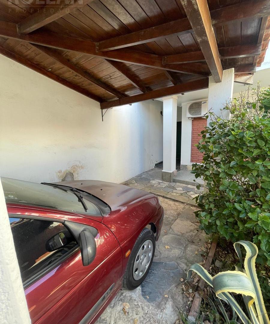 Foto de OPORTUNIDAD BUEN PH EN PLANTA ALTA CON COCHERA Y JARDIN PROPIO EN MUNRO, imagen 1