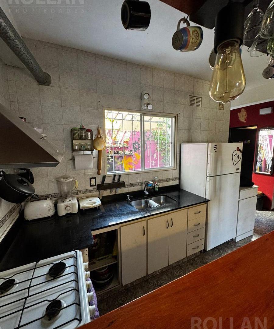 Foto de IMPERDIBLE PH 4AMB CON COCHERA Y PATIO, imagen 5