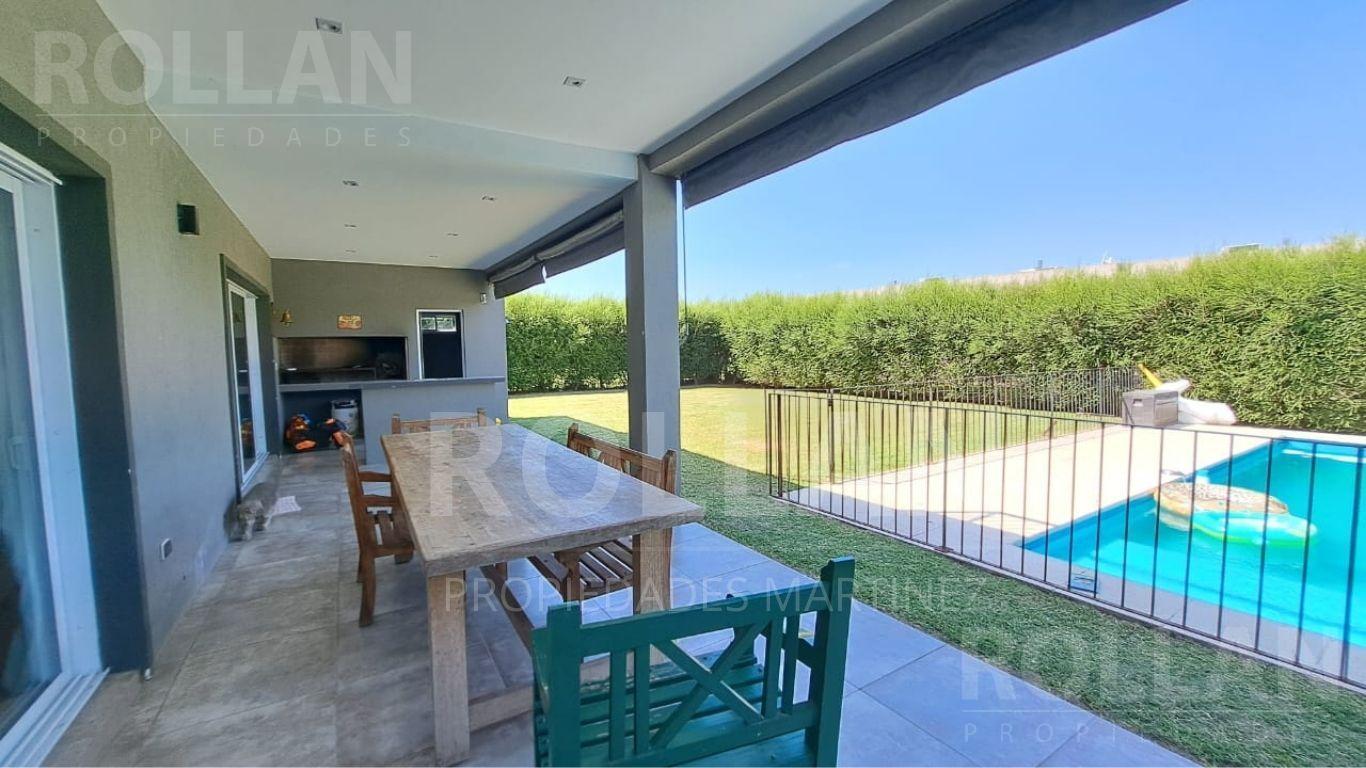 Foto de Hermosa Casa 5 amb en 2 pl s/lote 691 mts!! VENTA. Barrio El Ensueño, imagen 2