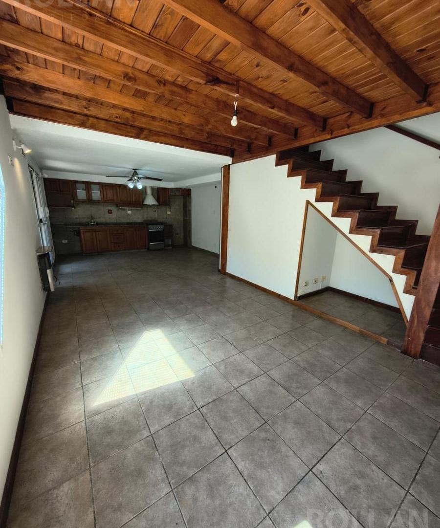 Foto de ALQUILER CHALET DUPLEX 3 AMBIENTES EN CARAPACHAY, imagen 1