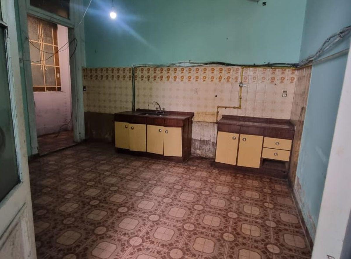Oportunidad Venta Piso en Balvanera a Reciclar 3