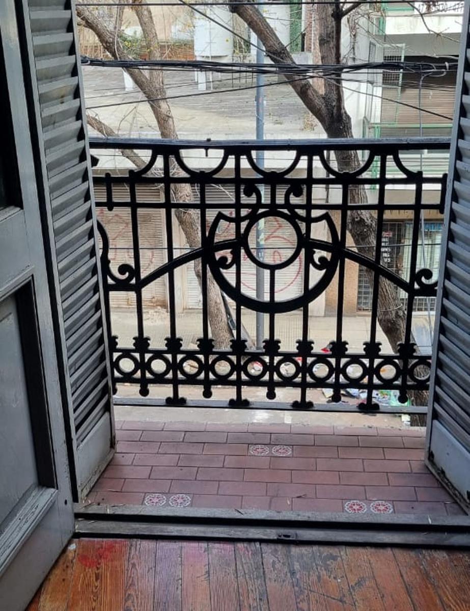 Oportunidad Venta Piso en Balvanera a Reciclar 4