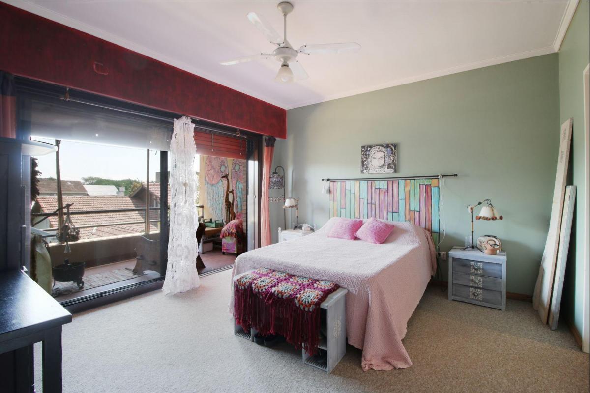 Casa en Venta en Olivos, 4 Dorm. Parque y Cochera. 4