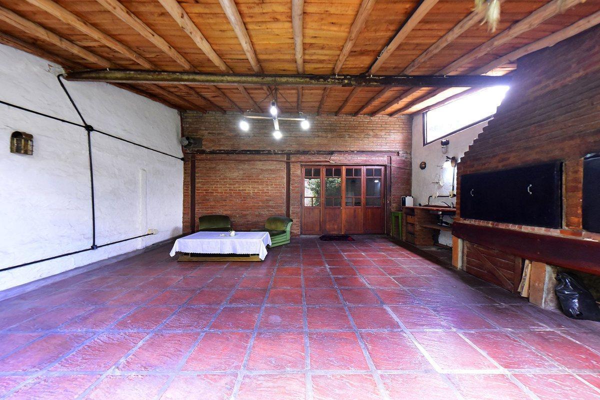 Venta Casa 5 Ambientes en Ituzaingo Oportunidad 4