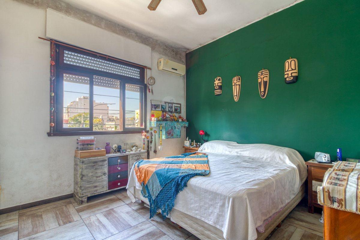 Casa a Refaccionar con Patio y Terraza 5