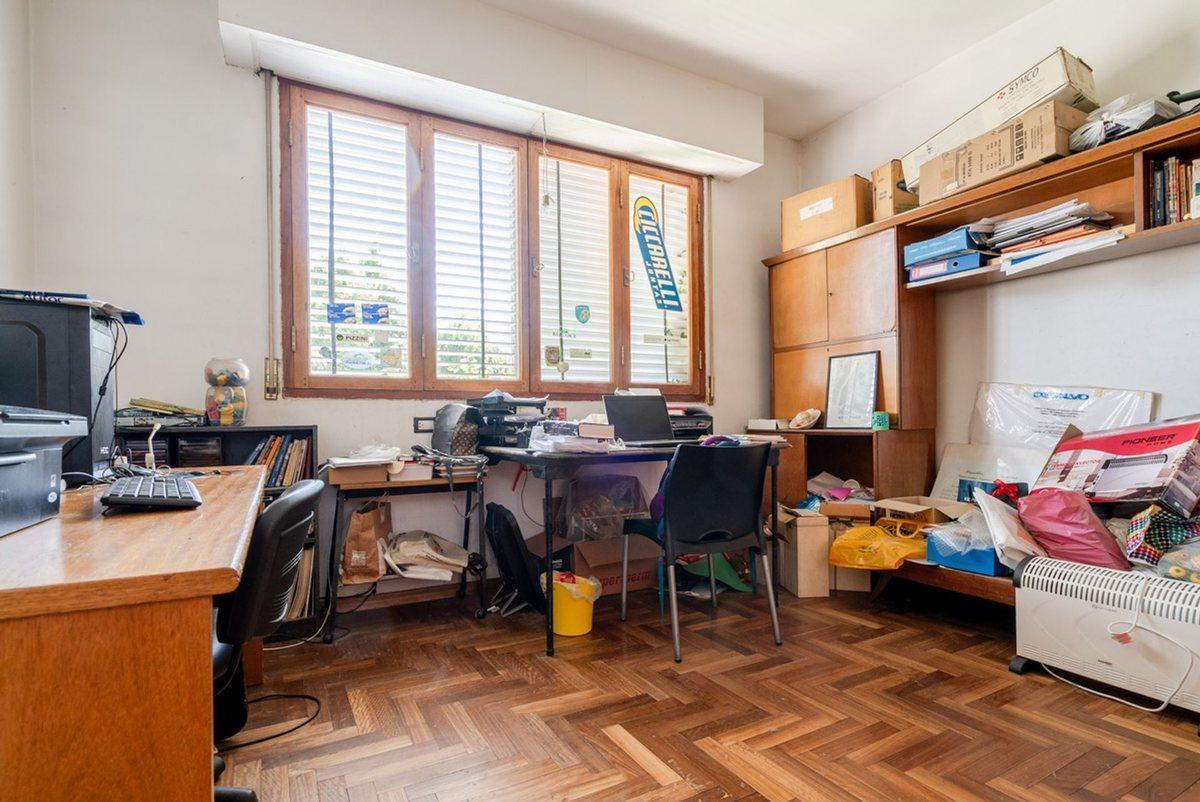 Venta Casa 4 Dorm. Lote Propio Villa Lugano 5