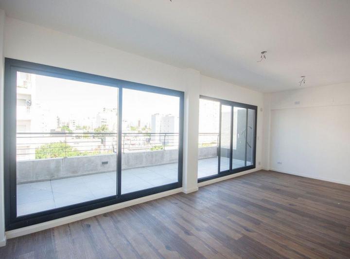 DEPARTAMENTO 3 AMBIENTES. DUPLEX. 2 COCHERAS FIJAS 5