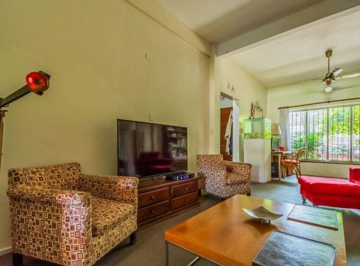 CASA 7 AMBIENTES EN VENTA, V.PUEYRREDON CON JARDIN 5