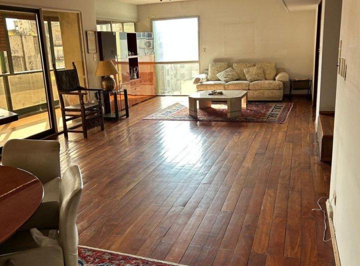 VENTA DEPTO 5 ambientes c/balcón en Retiro 2