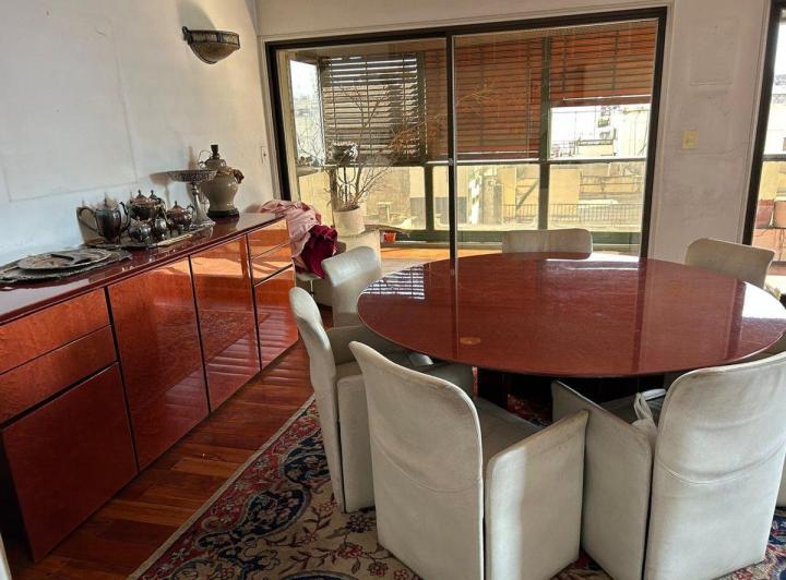 VENTA DEPTO 5 ambientes c/balcón en Retiro 5