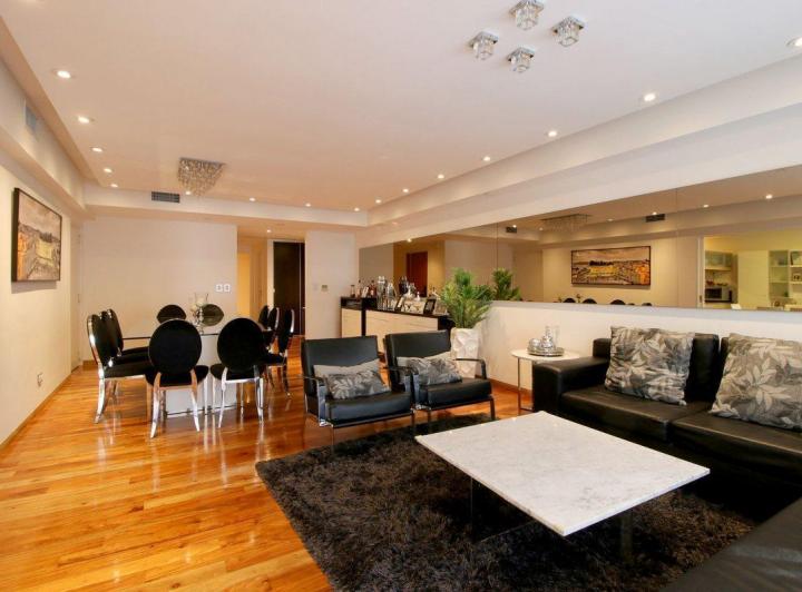 Piso 4 ambientes 2 cocheras en venta en Palermo 5