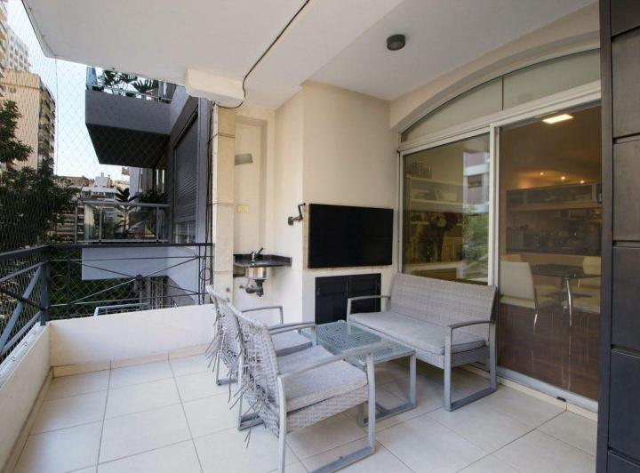 Piso 4 ambientes 2 cocheras en venta en Palermo 2