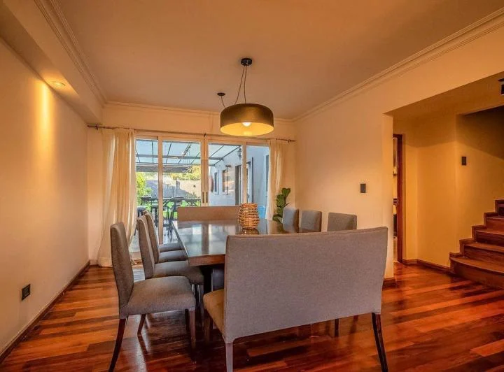 Casa 5 ambientes en venta San Isidro con pileta 3