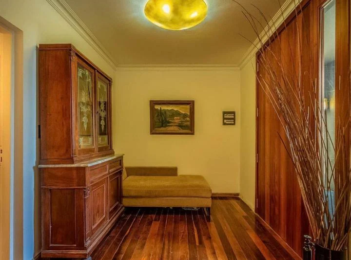 Casa 5 ambientes en venta San Isidro con pileta 4