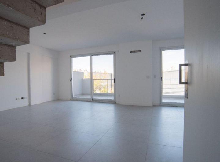 VENTA - 3 AMB - BALCÓN - PARRILLA - OPCION COCHERA 4
