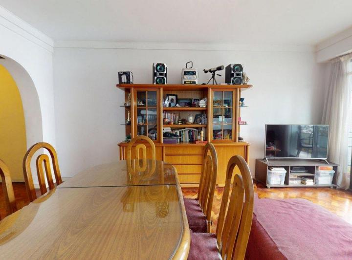 Depto de 3 amb con dependecia y balcon corrido 5