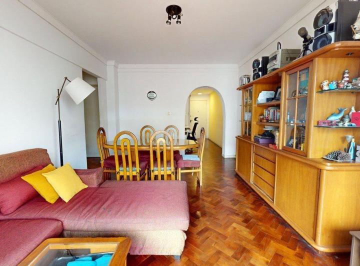 Depto de 3 amb con dependecia y balcon corrido 4