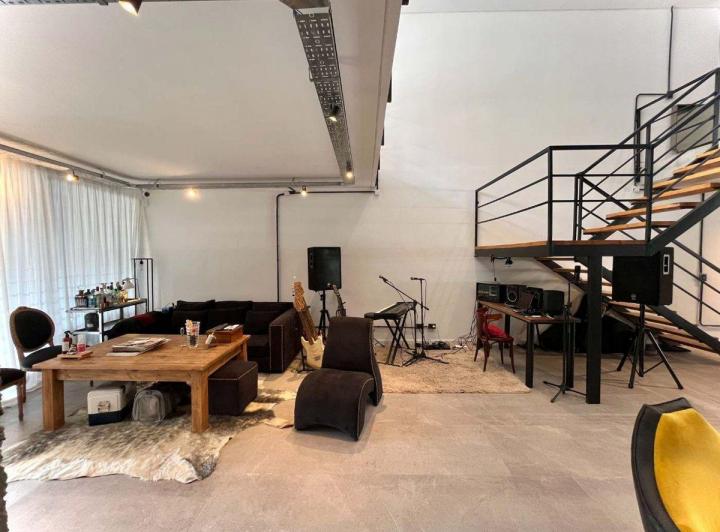 VENTA EN BLOQUE LOFT 4 AMBIENTES Y CSA DE DISEÑO 5