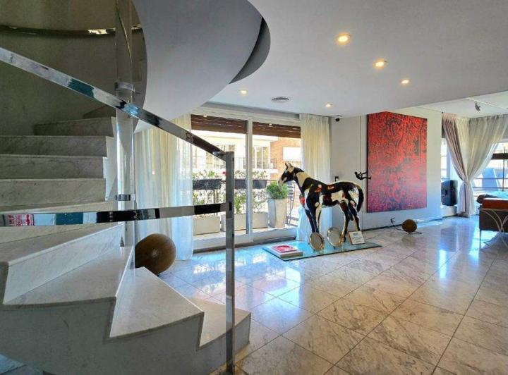 VENTA DEPARTAMENTO 5 AMB. EN LA ISLA DE RECOLETA 5