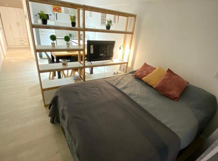 Alquiler monoambiente amueblado c/balcón RECOLETA 1