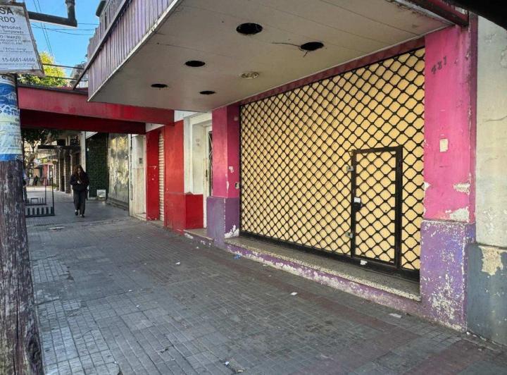 ALQUILER LOCAL COMERCIAL/ A REFACCIONAR - BERNAL 4