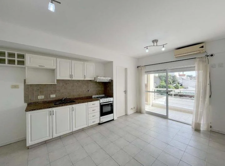 alquiler departamento 2 amb Saenz Peña balcon lava 2