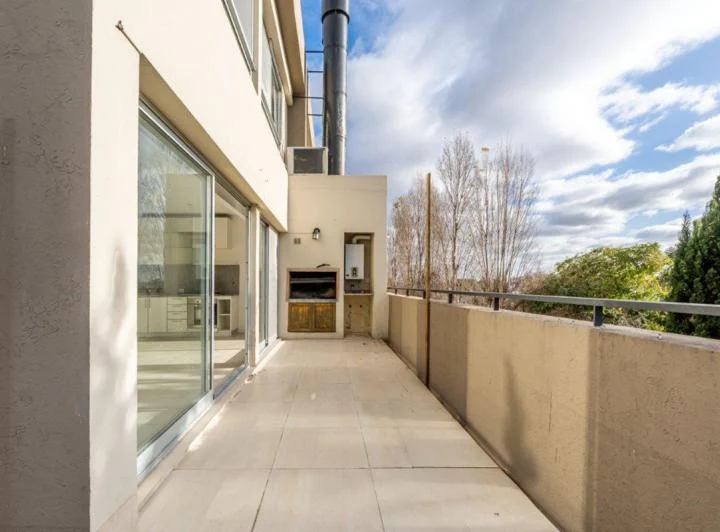ALQUILER DUPLEX 4 AMB + COCHERA 160 METROS BECCAR 2