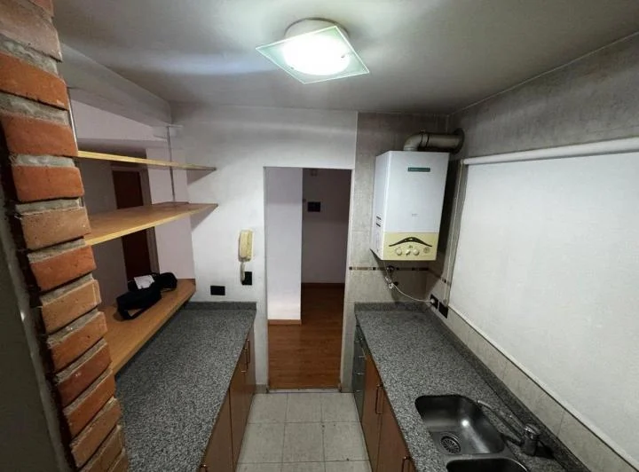 Excelente departamento de 3 ambientes, suite. 3