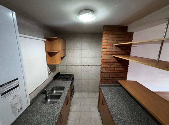 Excelente departamento de 3 ambientes, suite. 4