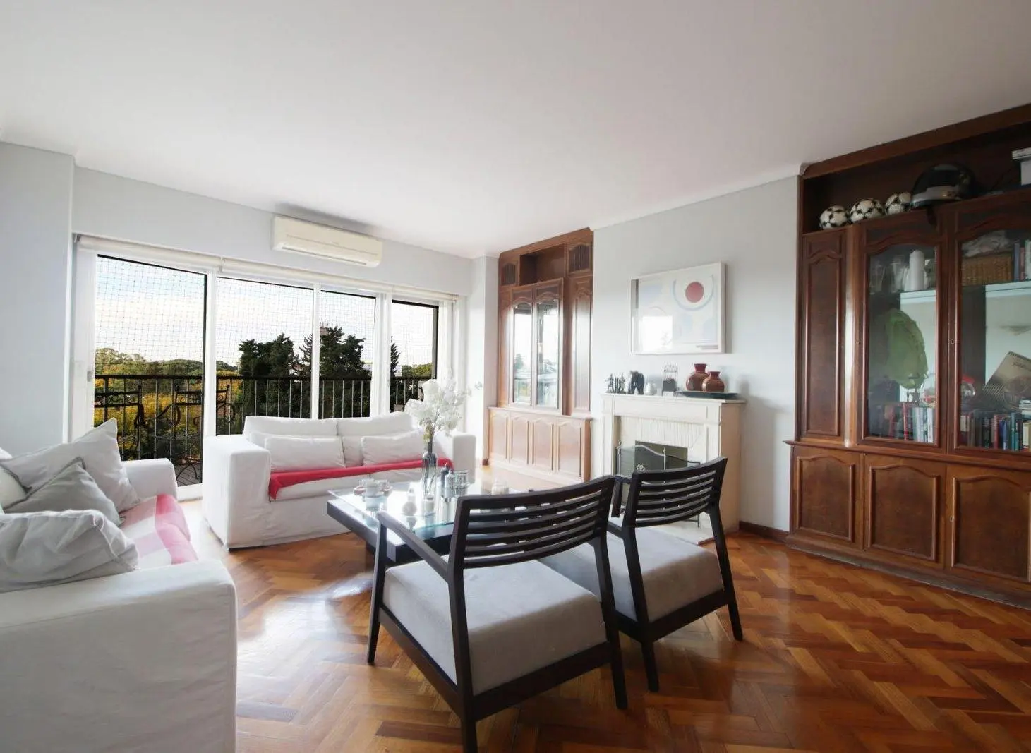 Venta Depto Nuñez 4 amb con dependencia y cochera 3