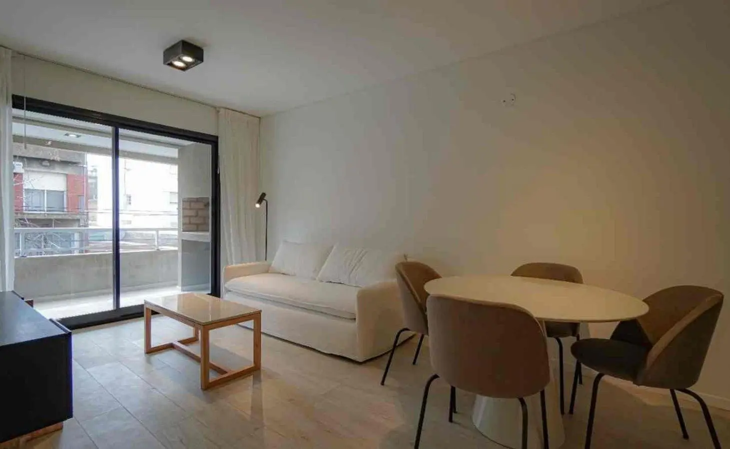 Venta departamento 2 AMB, con cochera a estrenar. 2