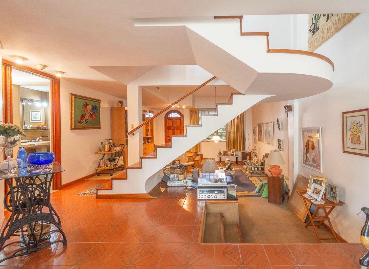 Venta Casa 7 amb con Pileta en Villa Ballester