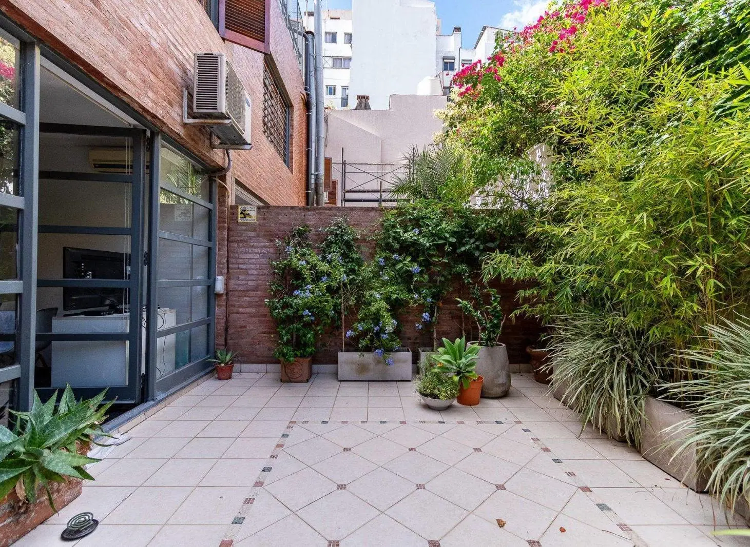 Venta PH tipo casa 5 amb con patio Villa Ortuzar 4