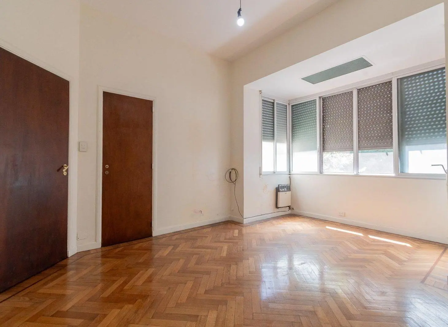 Venta depto 5 amb con dependencia y patio 8