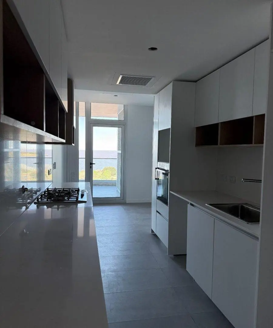 VENTA TRIPLEX LIBERTADOR 6AMB A ESTRENAR INFINITY 4