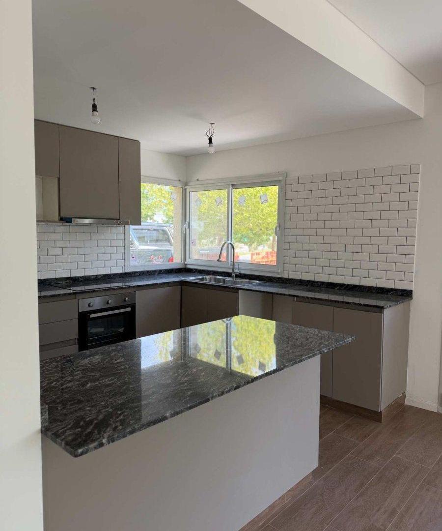 Foto de casa venta 4 ambientes en B Santa Isabel ETAPA 1, imagen 2